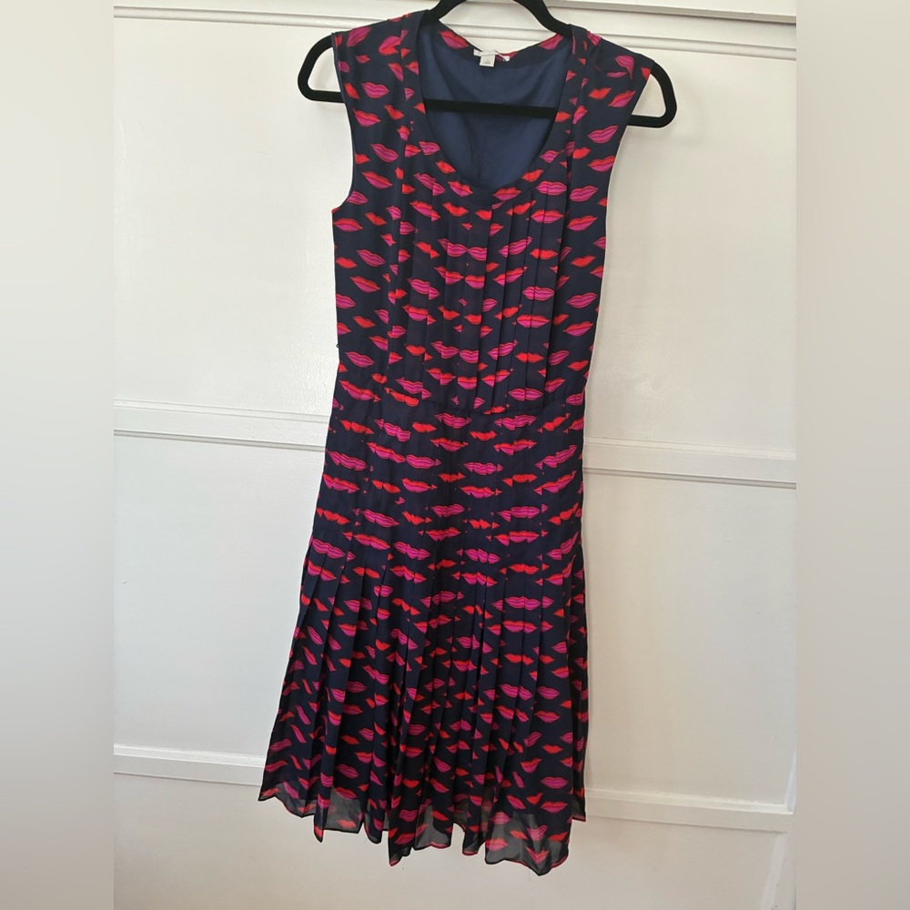 Halogen Navy Blue Red Lips Print Knee Length Dress Cute Patterned Quirky